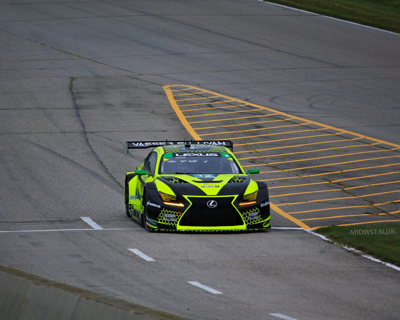Download wallpaper 1280x1024 lexus rc, lexus, car, racing standard 5:4 ...