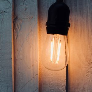 Preview wallpaper light bulb, glow, light, wooden