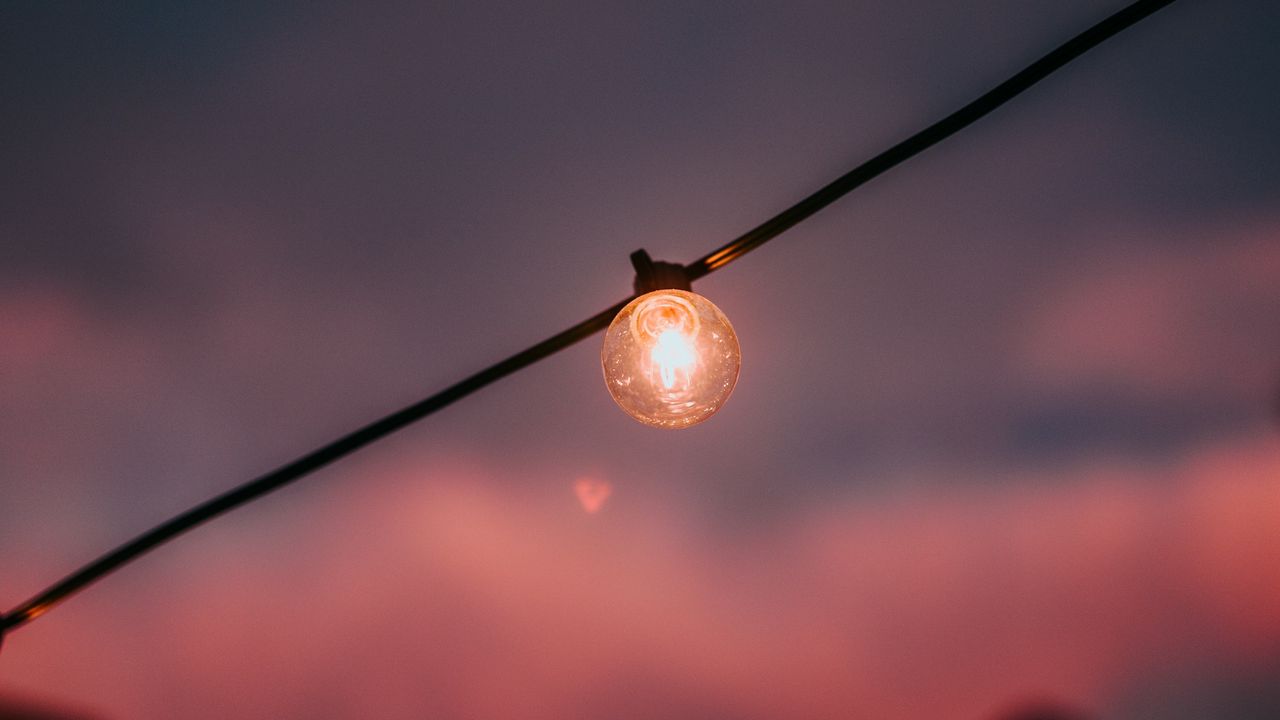 Wallpaper light bulb, light, lighting, dusk