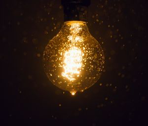 Preview wallpaper light bulb, light, rain, wet, dark