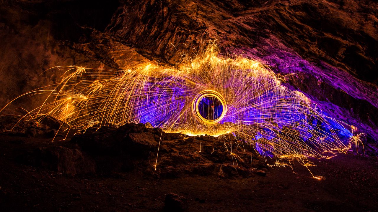 Wallpaper light, freezelight, sparks, cave, dark