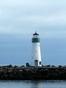 Preview wallpaper lighthouse, beach, sky, country, grass, river