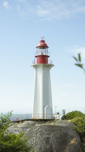 Preview wallpaper lighthouse, building, coast, sea, horizon