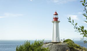 Preview wallpaper lighthouse, building, coast, sea, horizon