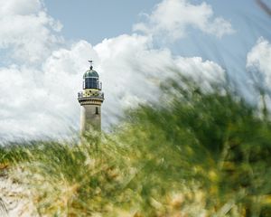 Preview wallpaper lighthouse, building, grasses, coast, sky