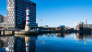 Preview wallpaper lighthouse, building, lake, reflection