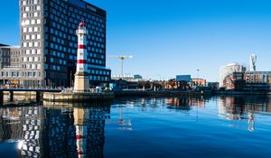 Preview wallpaper lighthouse, building, lake, reflection