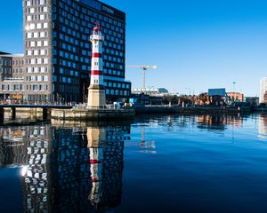 Preview wallpaper lighthouse, building, lake, reflection