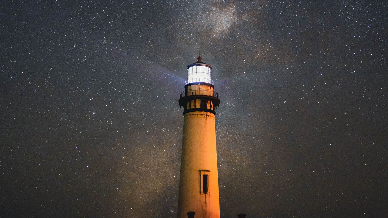 Wallpaper lighthouse, building, night, starry sky, dark