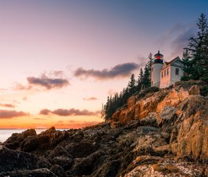 Preview wallpaper lighthouse, building, rock, shore