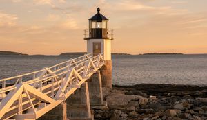 Preview wallpaper lighthouse, building, shore, sea