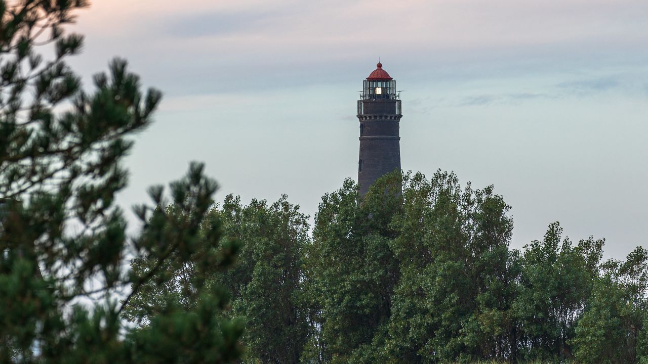 Wallpaper lighthouse, building, trees, bushes