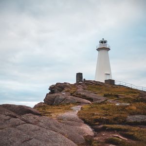 Preview wallpaper lighthouse, cliff, building, architecture, coast