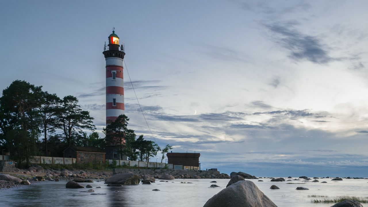 Wallpaper lighthouse, coast, building, sea, evening