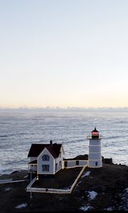 Preview wallpaper lighthouse, house, cliff, sea, nature