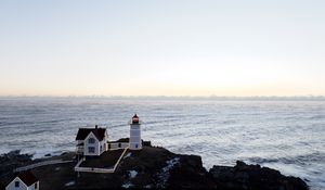Preview wallpaper lighthouse, house, cliff, sea, nature