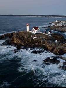Preview wallpaper lighthouse, house, rocks, sea