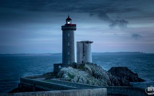 Preview wallpaper lighthouse, light, building, evening