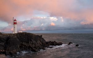 Preview wallpaper lighthouse, rock, cliff, sea