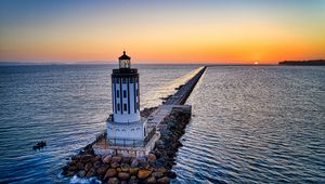 Preview wallpaper lighthouse, sea, building