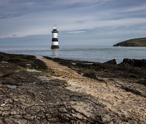 Preview wallpaper lighthouse, sea, coast, sky