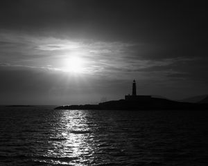 Preview wallpaper lighthouse, sea, glare, rays, dark