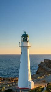 Preview wallpaper lighthouse, sea, horizon