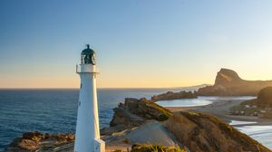 Preview wallpaper lighthouse, sea, horizon