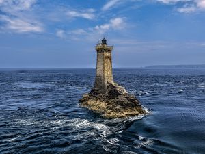 Preview wallpaper lighthouse, sea, ocean, horizon, waves
