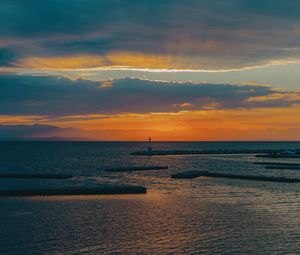 Preview wallpaper lighthouse, sea, pier, horizon, sunset