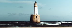 Preview wallpaper lighthouse, sea, sand, surf, waves, horizon