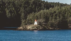 Preview wallpaper lighthouse, sea, shore, trees