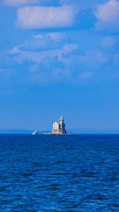 Preview wallpaper lighthouse, sea, sky, waves, horizon