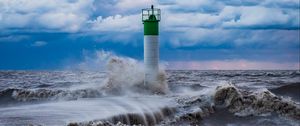 Preview wallpaper lighthouse, sea, storm, wave, spray