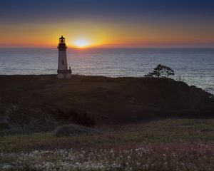 Preview wallpaper lighthouse, sea, sunset, dark