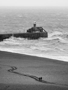 Preview wallpaper lighthouse, sea, waves, bw