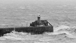 Preview wallpaper lighthouse, sea, waves, bw