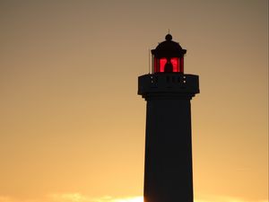 Preview wallpaper lighthouse, silhouette, sunset, dark