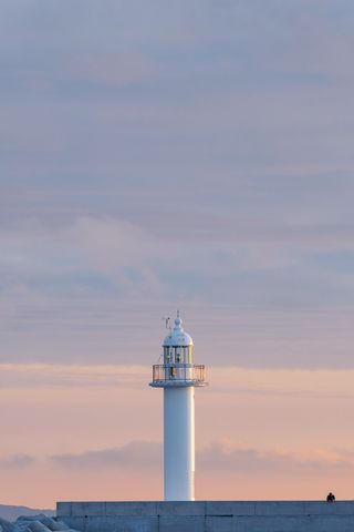 320x480 Wallpaper lighthouse, tower, white, minimalism