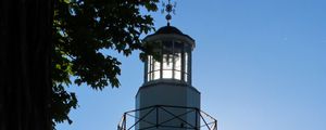 Preview wallpaper lighthouse, tree, architecture, light