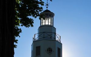 Preview wallpaper lighthouse, tree, architecture, light