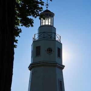 Preview wallpaper lighthouse, tree, architecture, light