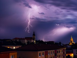 Preview wallpaper lightning, building, city, night