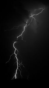 Preview wallpaper lightning, glow, black
