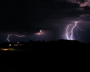 Preview wallpaper lightning, glow, dark
