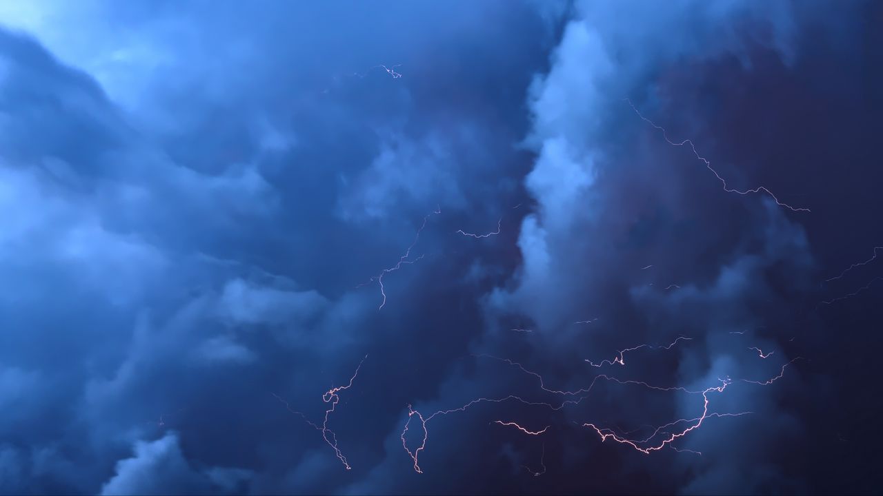 Wallpaper lightning, thunderstorm, clouds, overcast