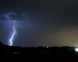 Preview wallpaper lightning, trees, silhouettes, night