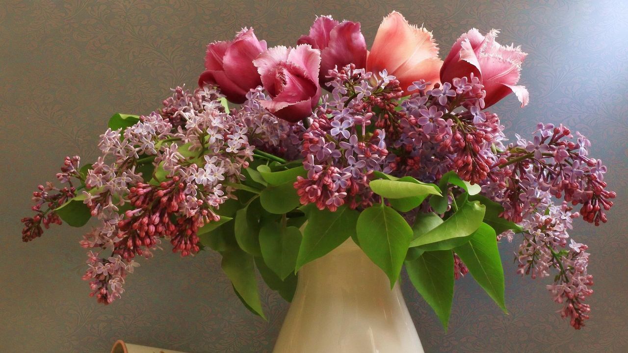 Wallpaper lilacs, tulips, flower, spring, vase, petals, napkin