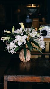 Preview wallpaper lilies, bouquet, flowers, vase, aesthetics