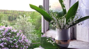 Preview wallpaper lilys of the valley, vase, lilac, window, sill, spring
